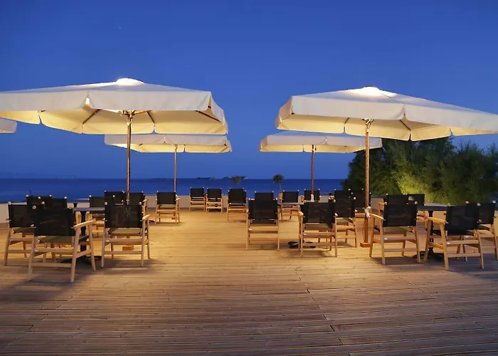 Costa Rossa -adults Only